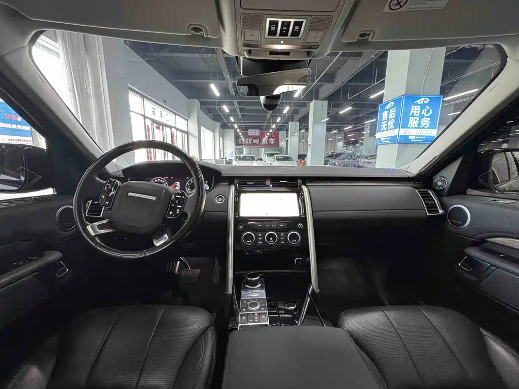 Land Rover Discovery 2019 — фото 12