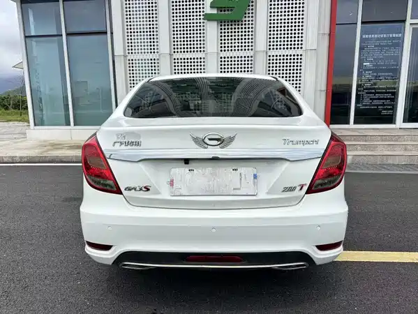 GAC Trumpchi GA3S Vision 2016