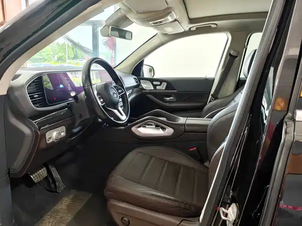 Mercedes-Benz GLS 2023