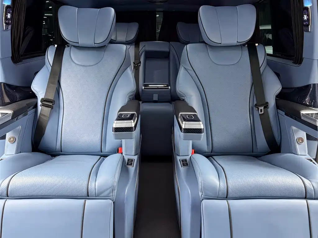 Mercedes-Benz Vito 2023 — фото 4