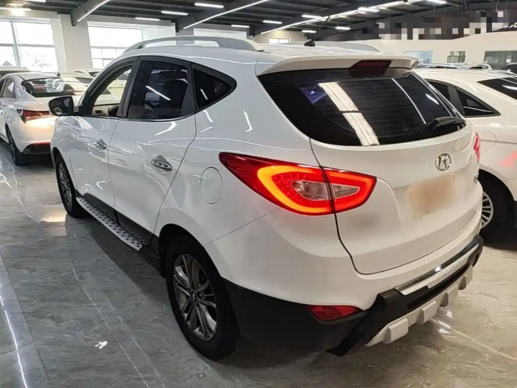 Hyundai ix35 2015 — фото 5
