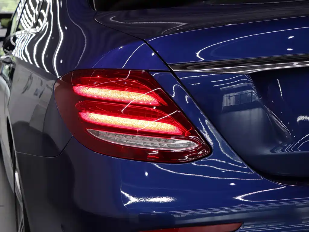 Mercedes-Benz E-Class 2020 — фото 34