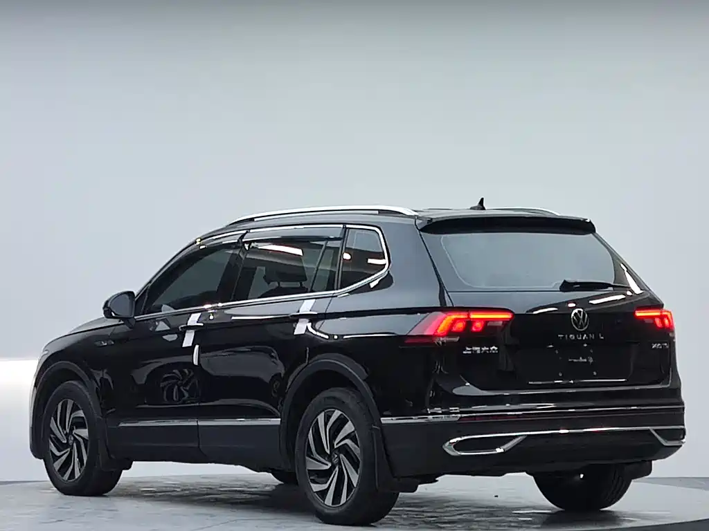 Volkswagen Tiguan L 2023
