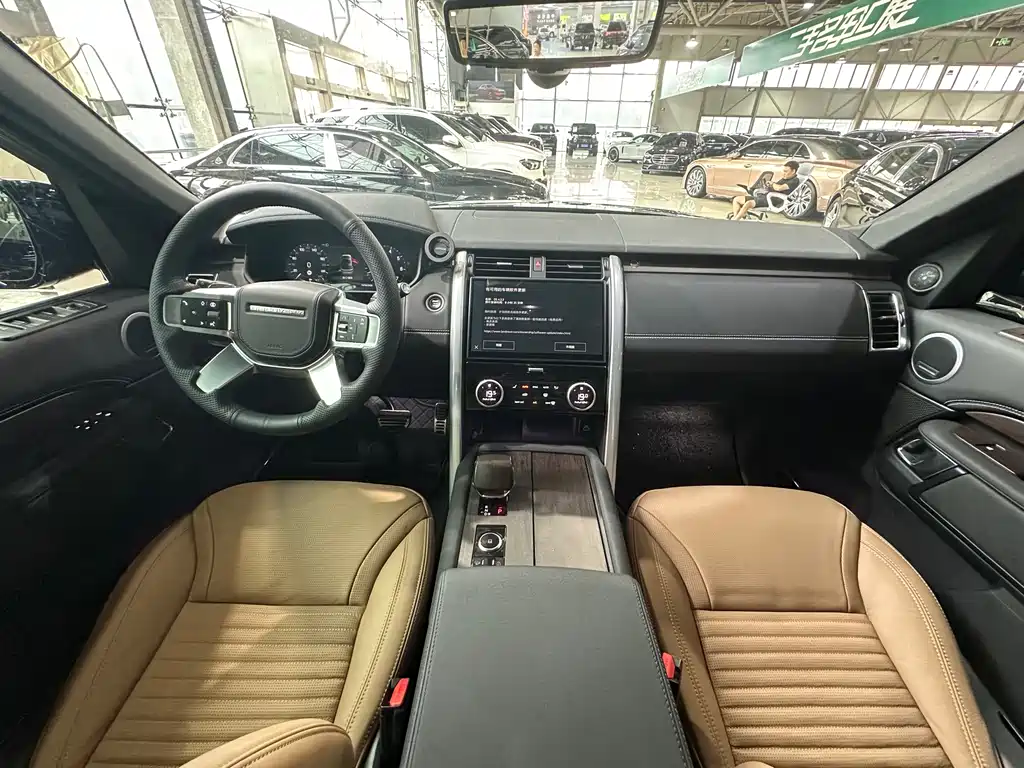 Land Rover Discovery 2025 — фото 15