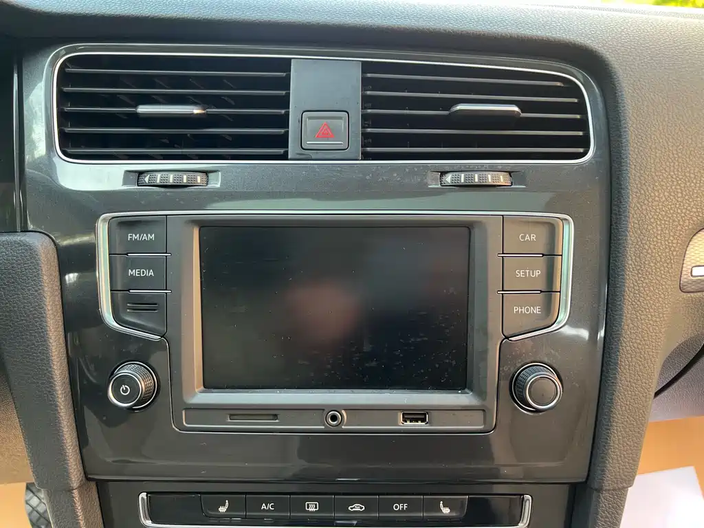 Volkswagen Golf 2017 — фото 12