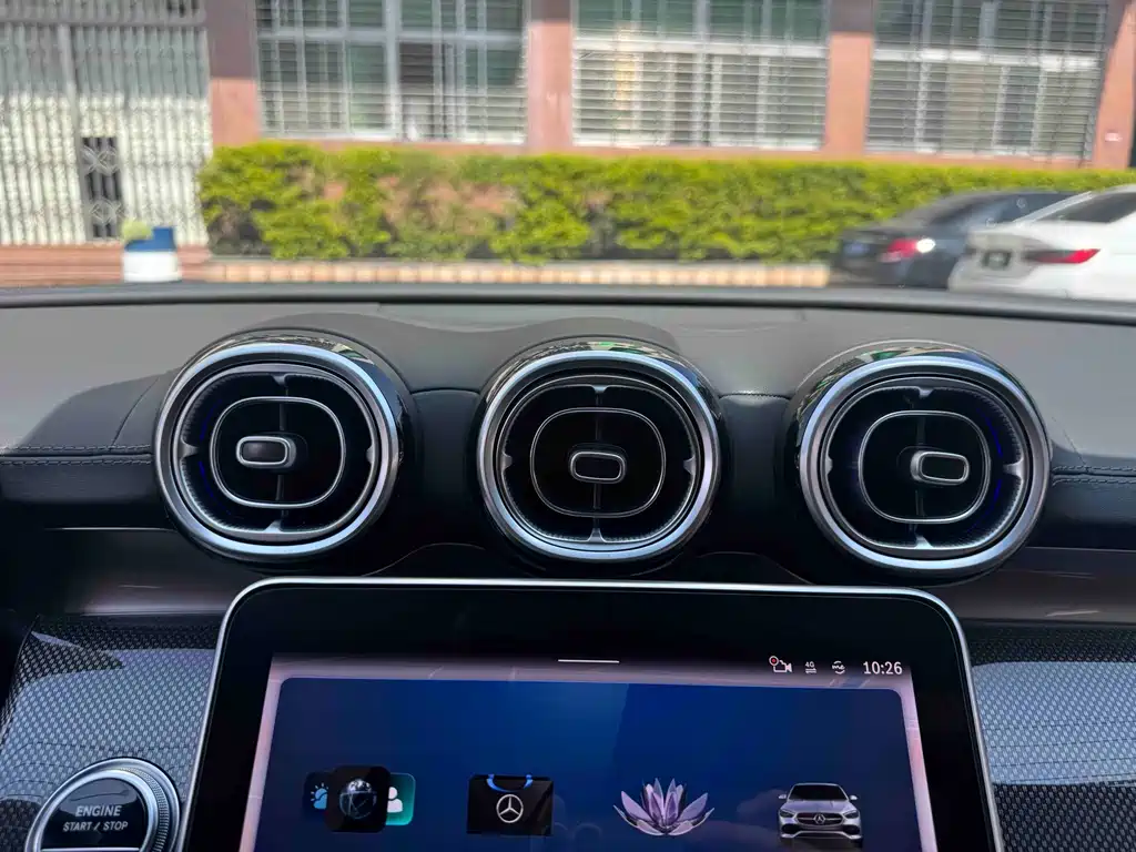 Mercedes-Benz C-Class 2022 — фото 16