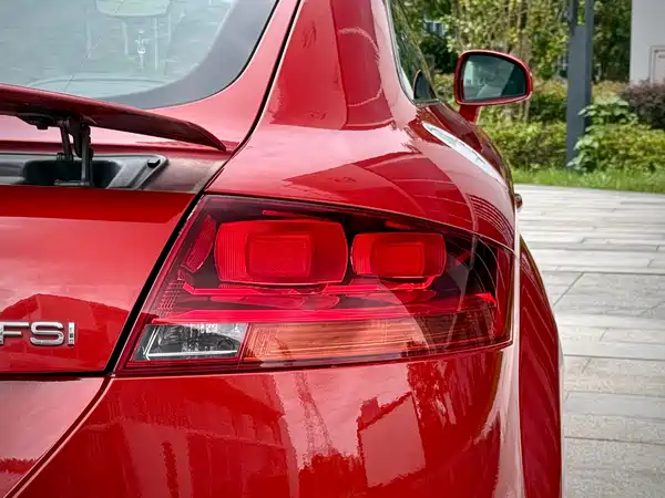 Audi TT 2011