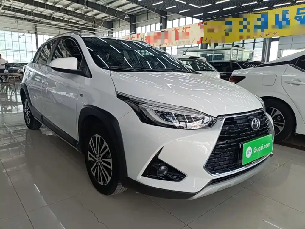 Toyota Yaris L 2022