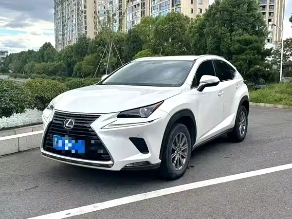 Lexus NX 2018