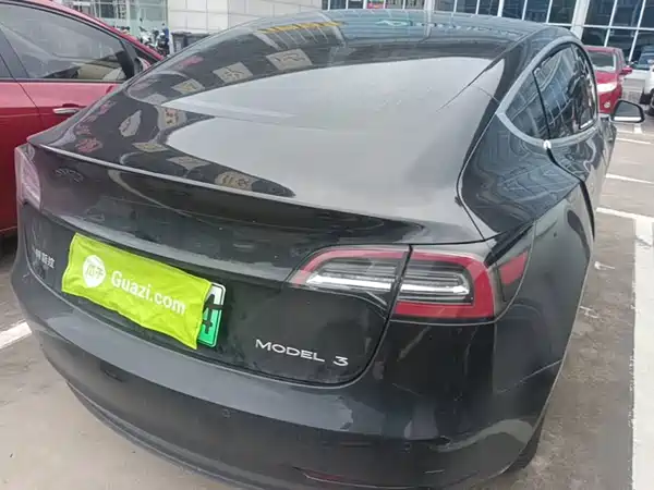 Tesla Model 3 2020