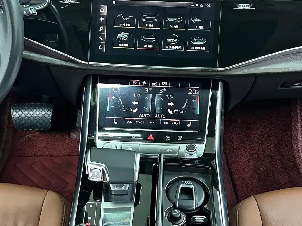 Audi Q7 2020 — фото 15