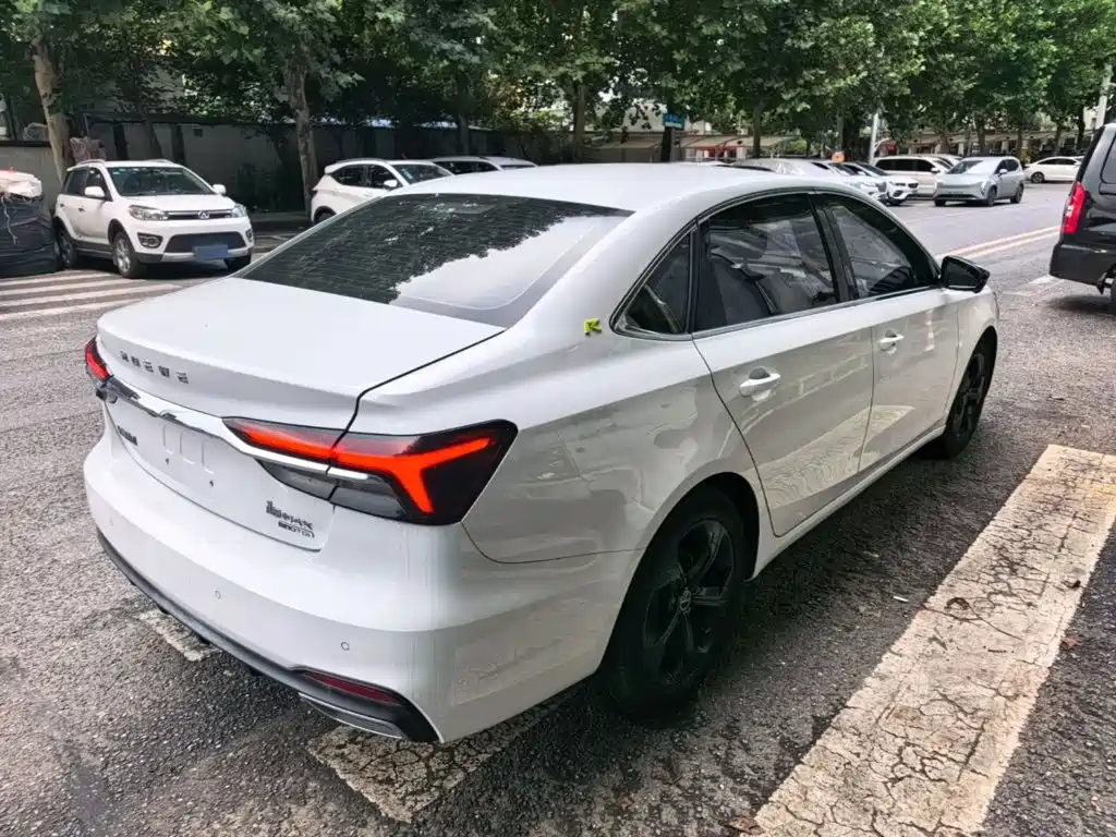 Roewe MAX 2021