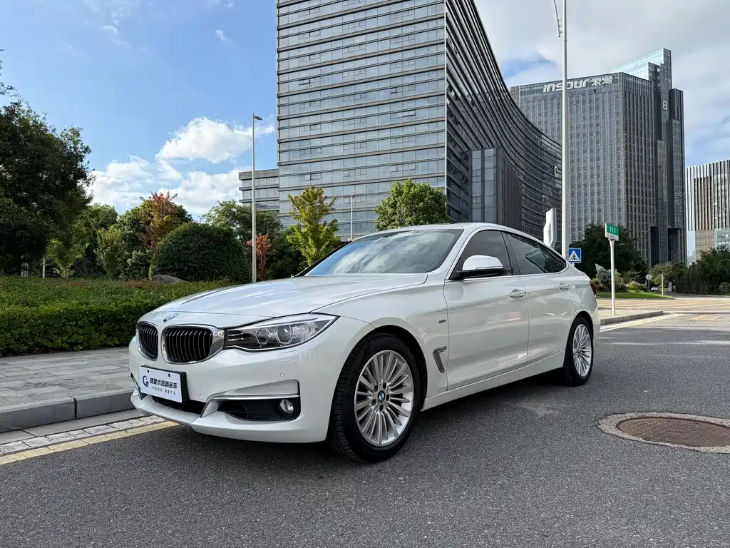 BMW 3 Series GT 2015 — фото 1