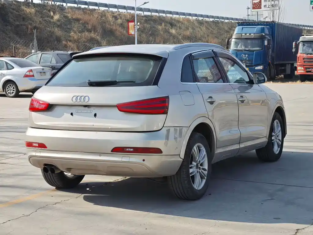 Audi Q3 2016 — фото 4