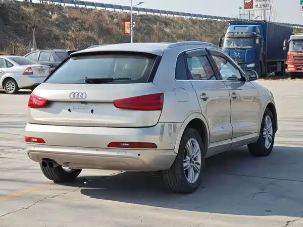Audi Q3 2015