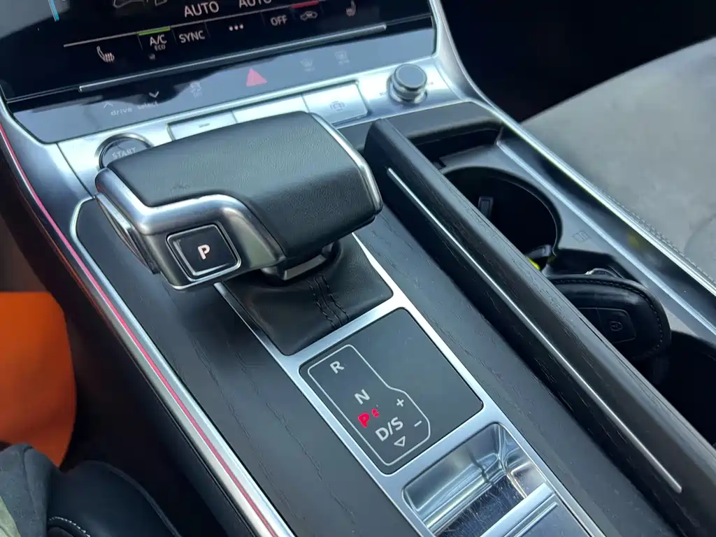 Audi A6L 2024 — фото 16