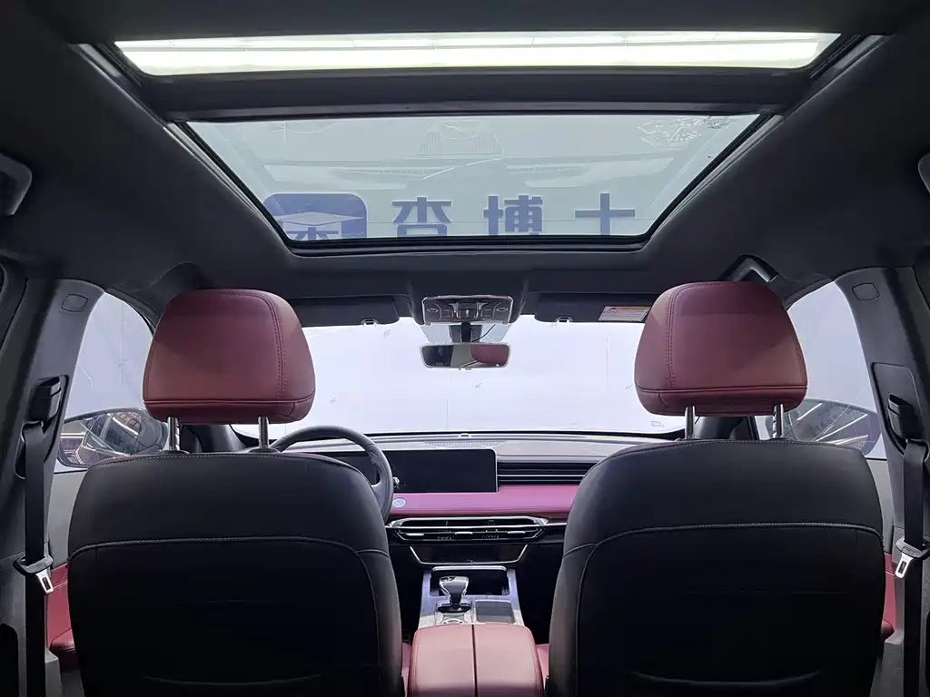 Jetour X70 PLUS 2023 — фото 15