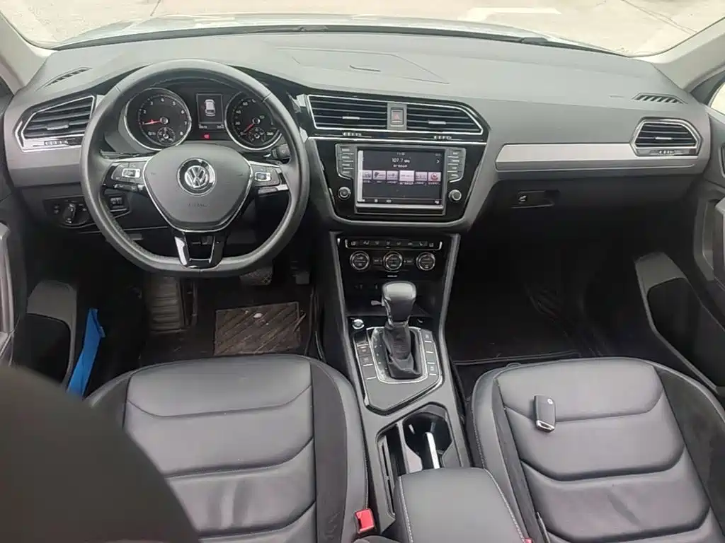 Volkswagen Tiguan L 2018 — фото 16