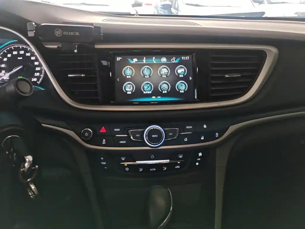 Buick Excelle 2019 — фото 13