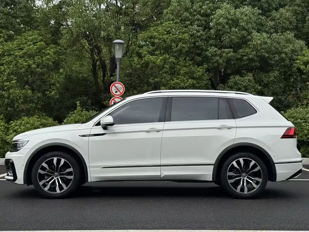 Volkswagen Tiguan L 2020