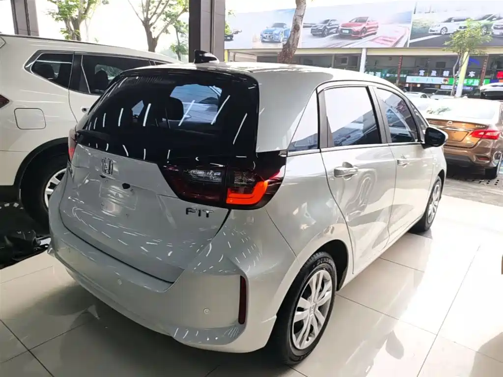 Honda Fit 2024 — фото 7