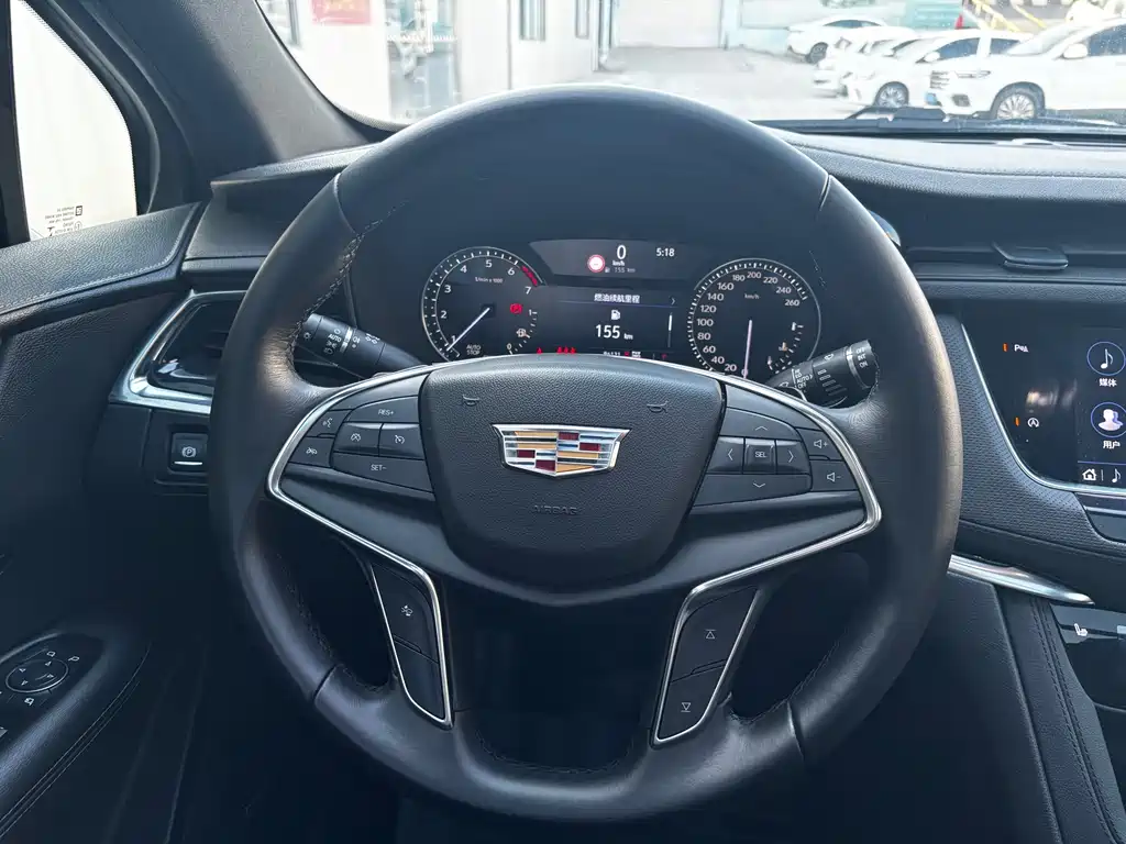 Cadillac XT5 2019 — фото 7