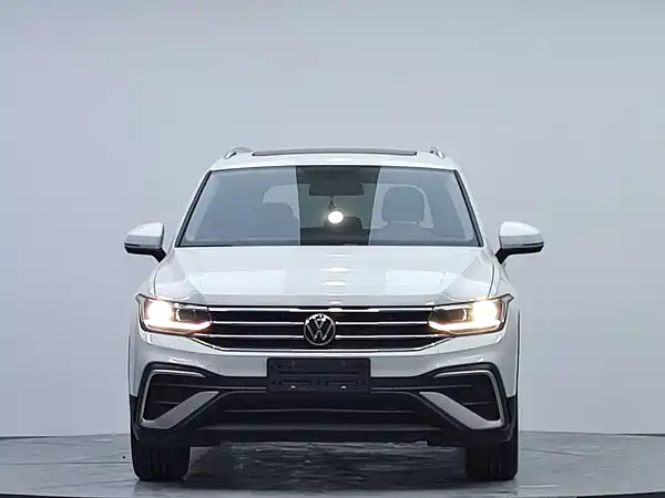 Volkswagen Tiguan L 2023