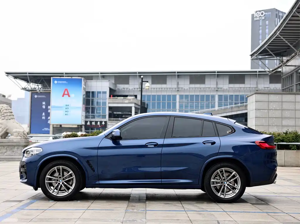 BMW X4 2021 — фото 7