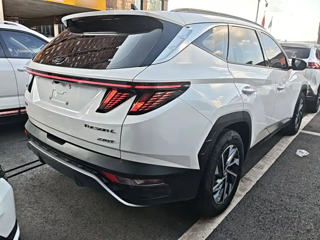 Hyundai Tucson 2023 — фото 7