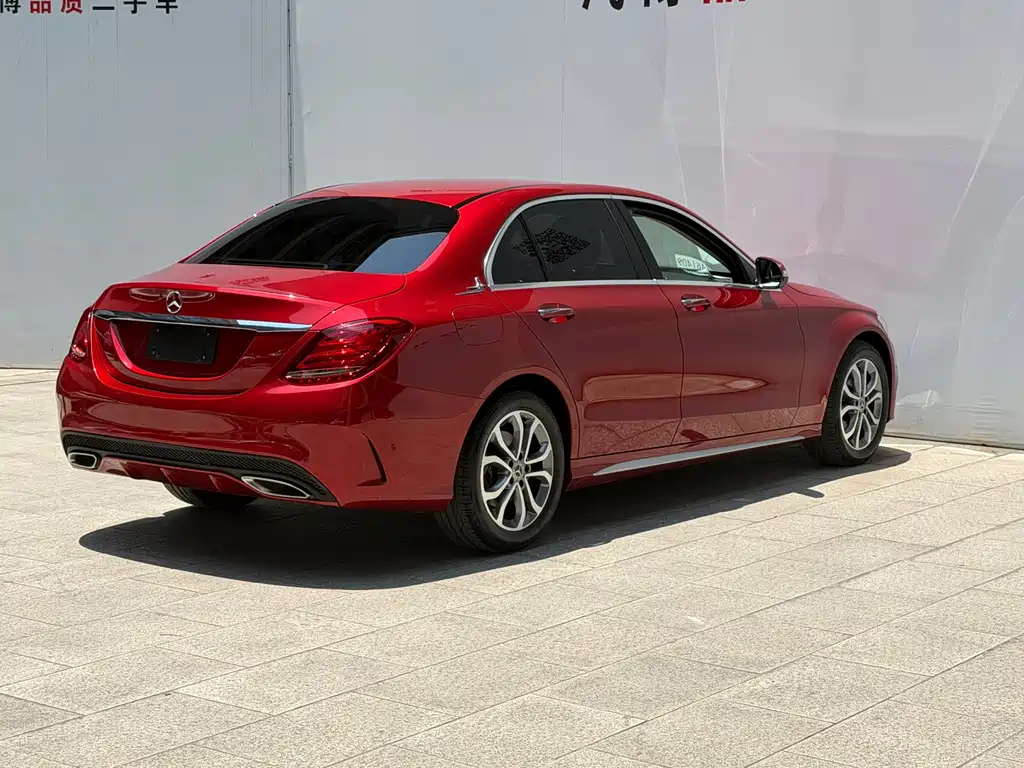 Mercedes-Benz C-Class 2017 — фото 17