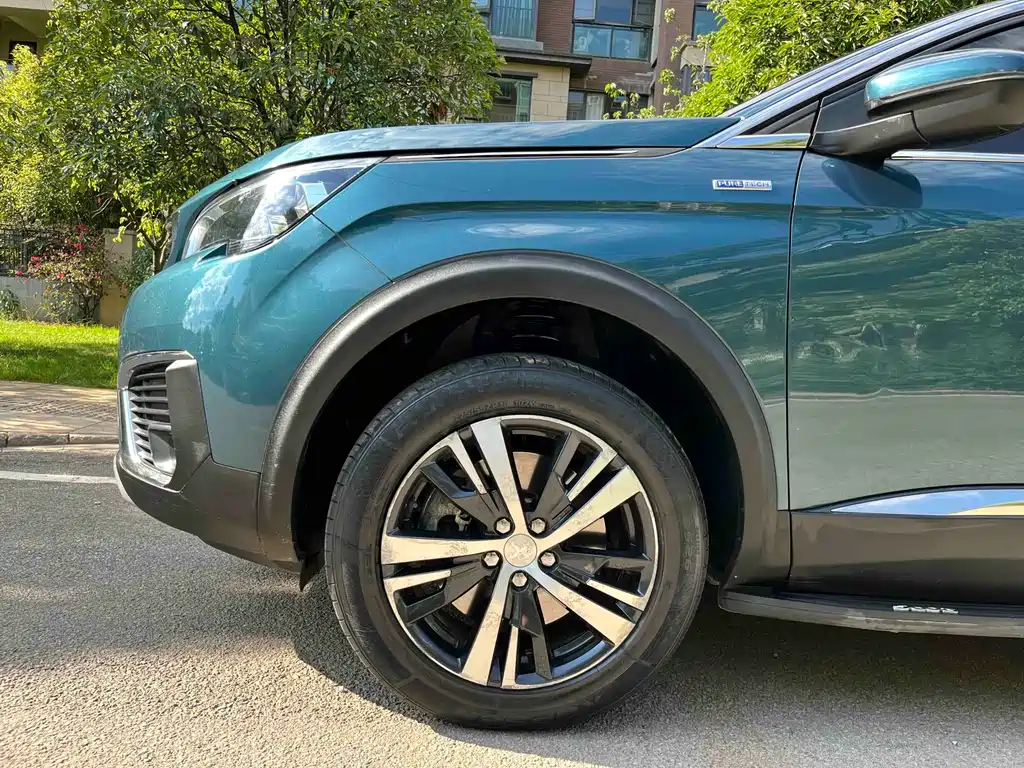 Peugeot 5008 2018 — фото 13