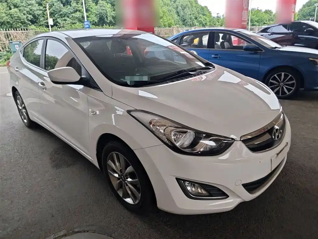 Hyundai Elantra Langdong 2015 — фото 4