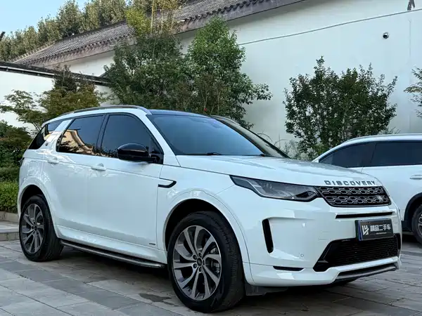 Land Rover Discovery Sport 2021