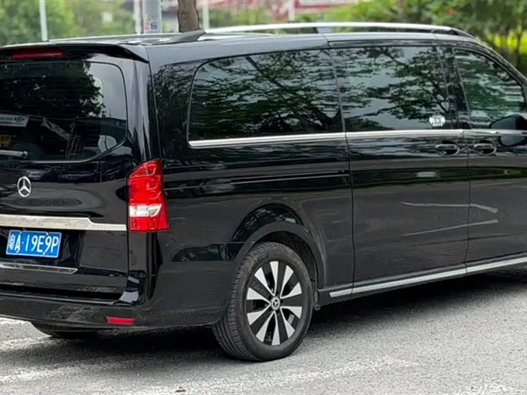 Mercedes-Benz Vito 2023 — фото 2