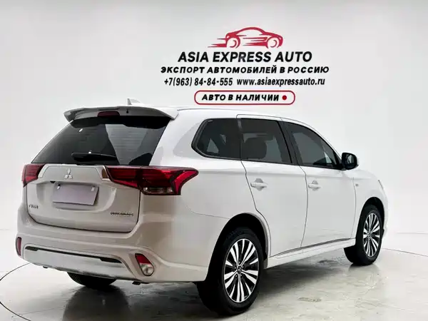 Mitsubishi Outlander 2023