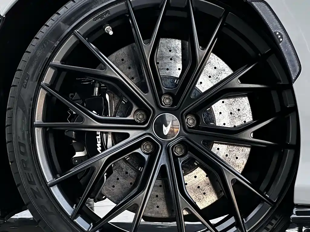 McLaren GT 2022 — фото 11