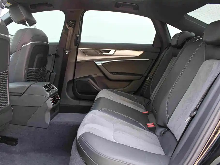 Audi A6L 2020 — фото 10