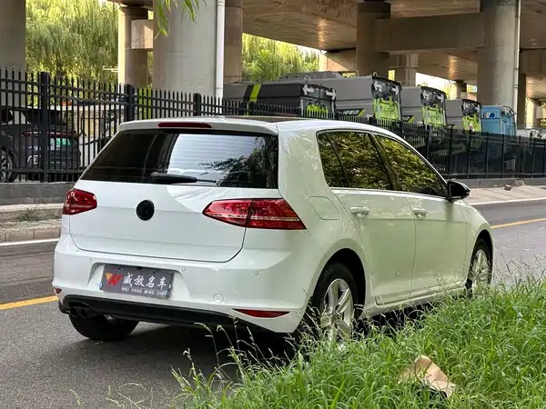 Volkswagen Golf 2016