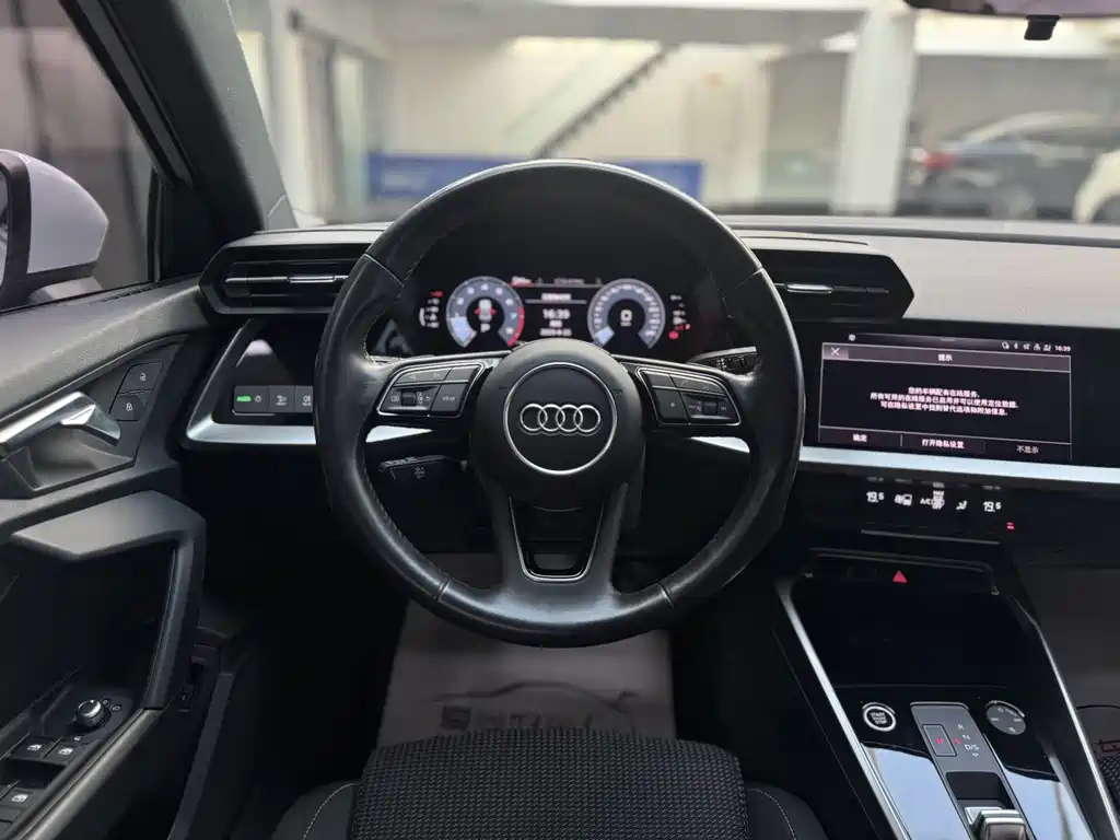 Audi A3 2021 — фото 10