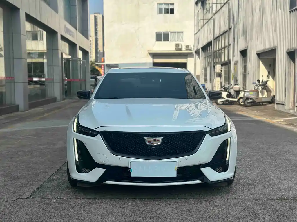 Cadillac CT5 2021 — фото 2