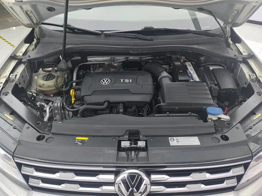 Volkswagen Tiguan L 2017 — фото 10