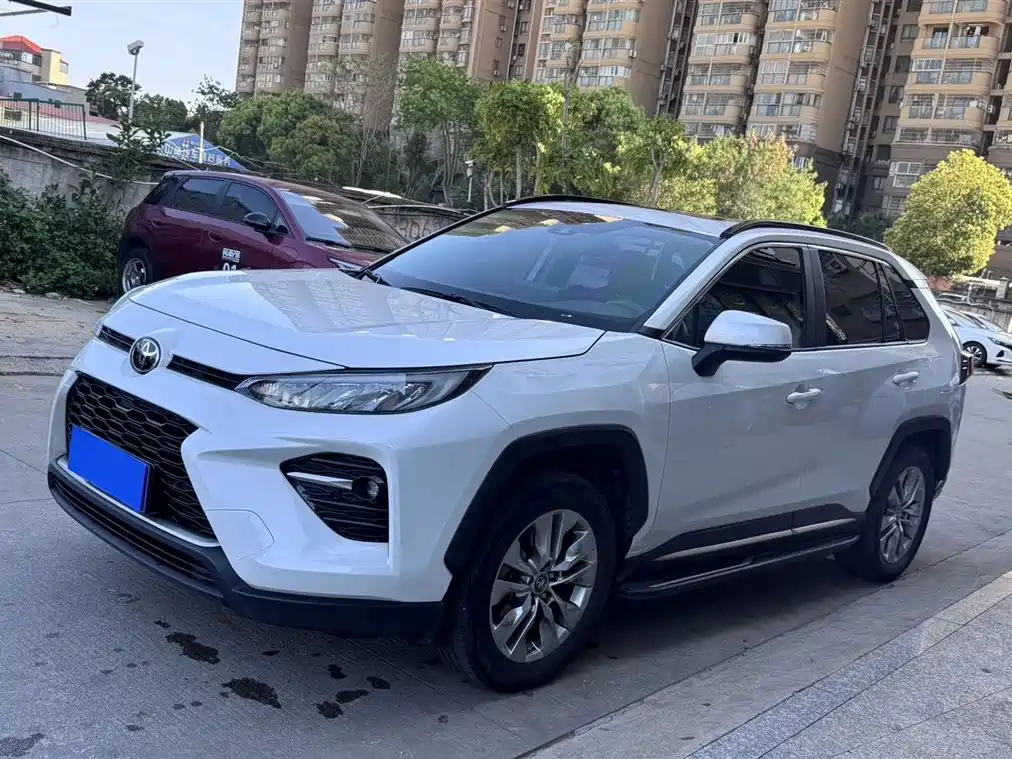Toyota Wildlander 2021 — фото 1
