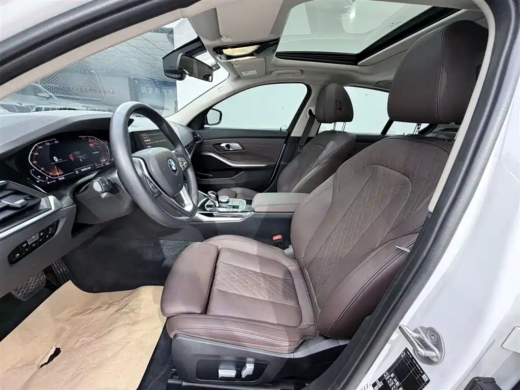 BMW 3 Series 2021