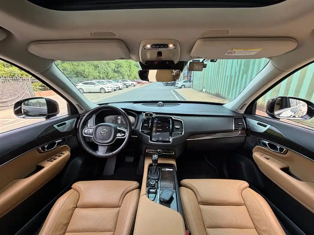 Volvo XC90 2015 — фото 4
