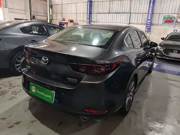 Mazda 3 Axela 2020