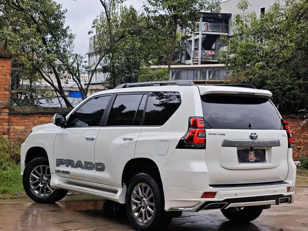 Toyota Prado 2019 — фото 6