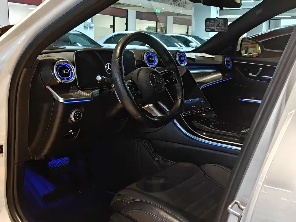 Mercedes-Benz C-Class 2021