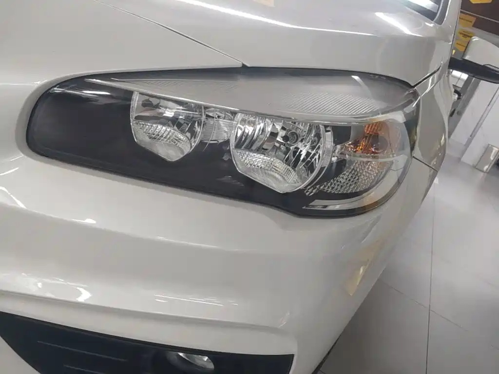 BMW 2 Series Active Tourer 2018 — фото 24