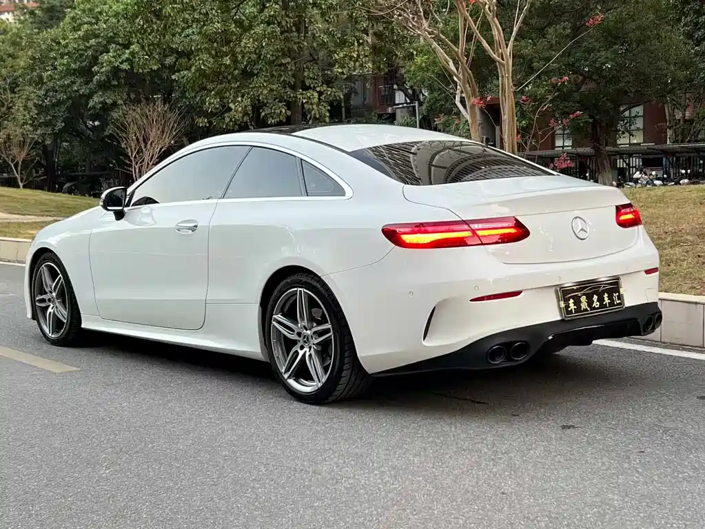 Mercedes-Benz E-Class 2020 — фото 8