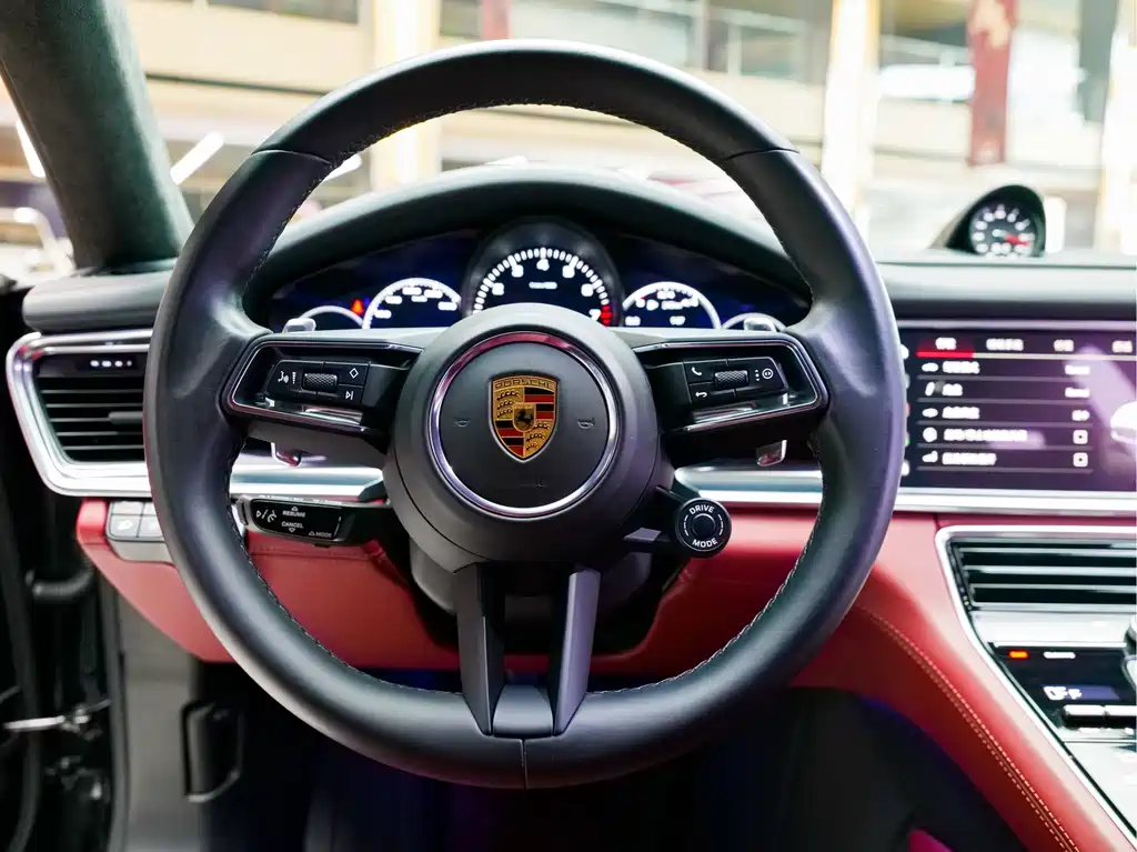 Porsche Panamera 2023 — фото 12